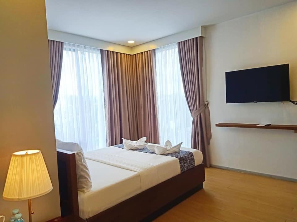Inncity Hotel Calbayog Extérieur photo